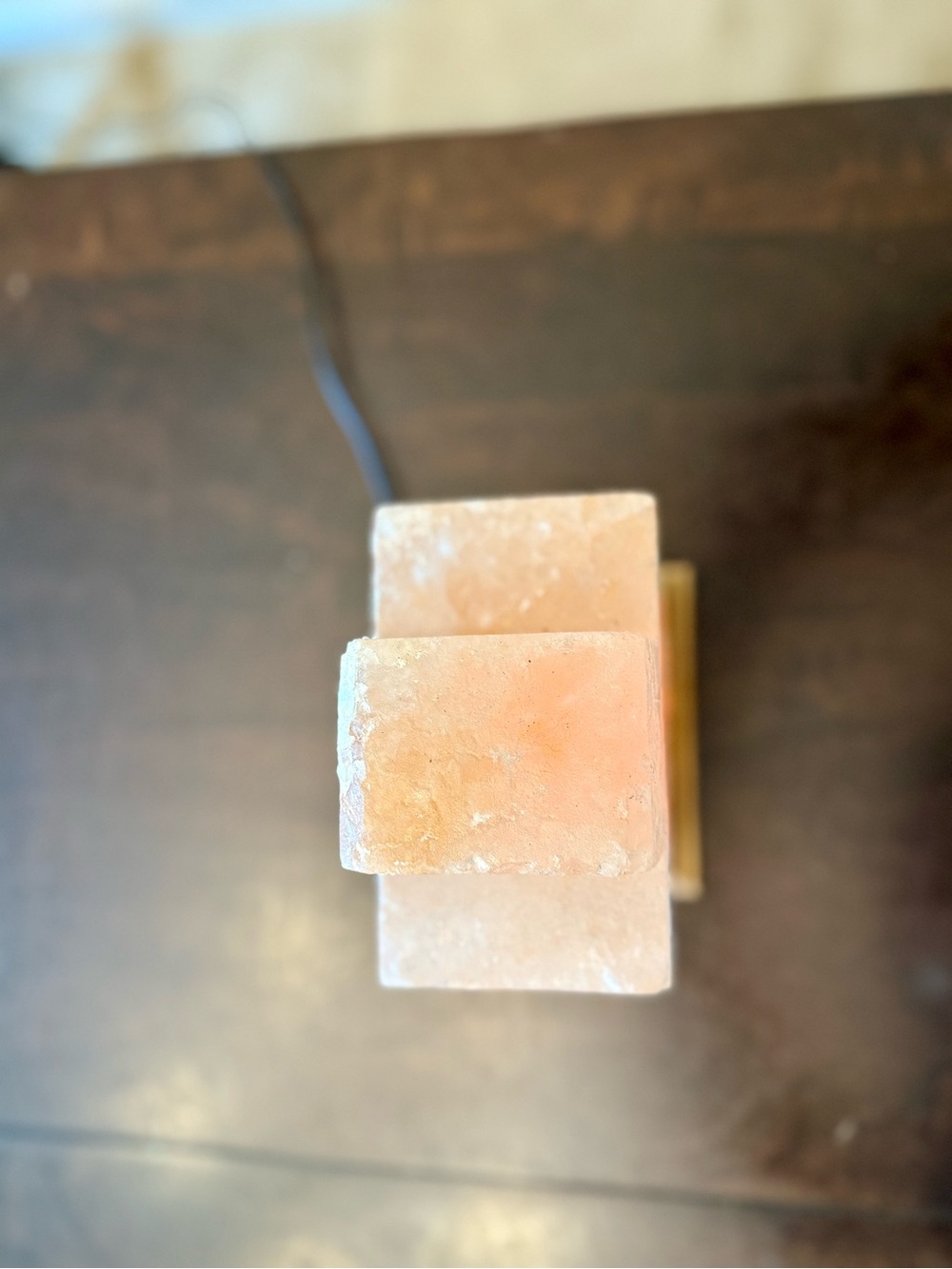 Beautiful Himalayan salt stone cross lamp - Picture 9 of 13